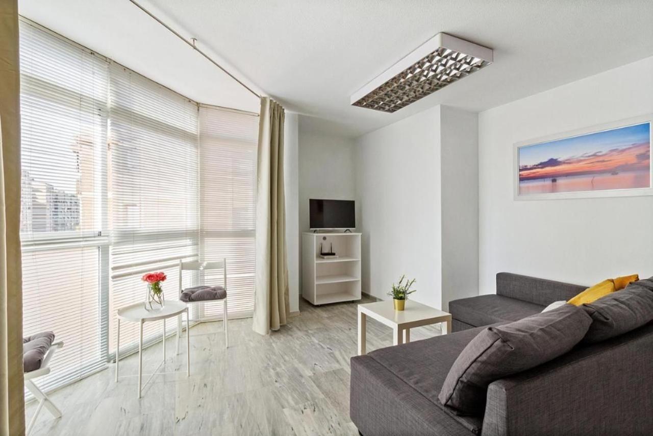 Apartamento Luminoso Cuarteles By Greensol Homes Малага Екстер'єр фото